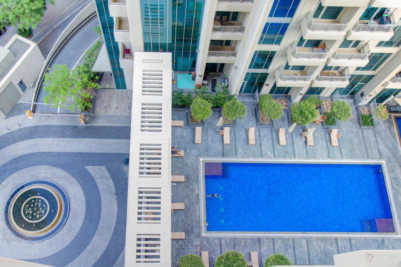 Durrani Homes - Luxurious Studio Near Dubai Mall With Pool View Exterior foto
